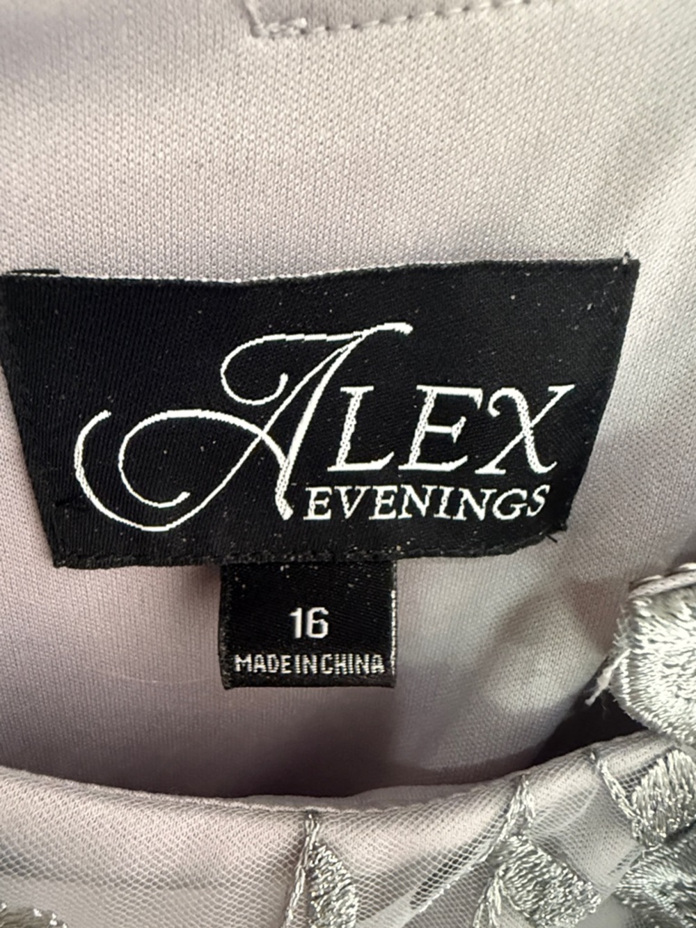 Alex Evenings Silver Lace Overlay 2 Piece Evening Dress w/Jacket. Size 16 - Picture 2 of 11